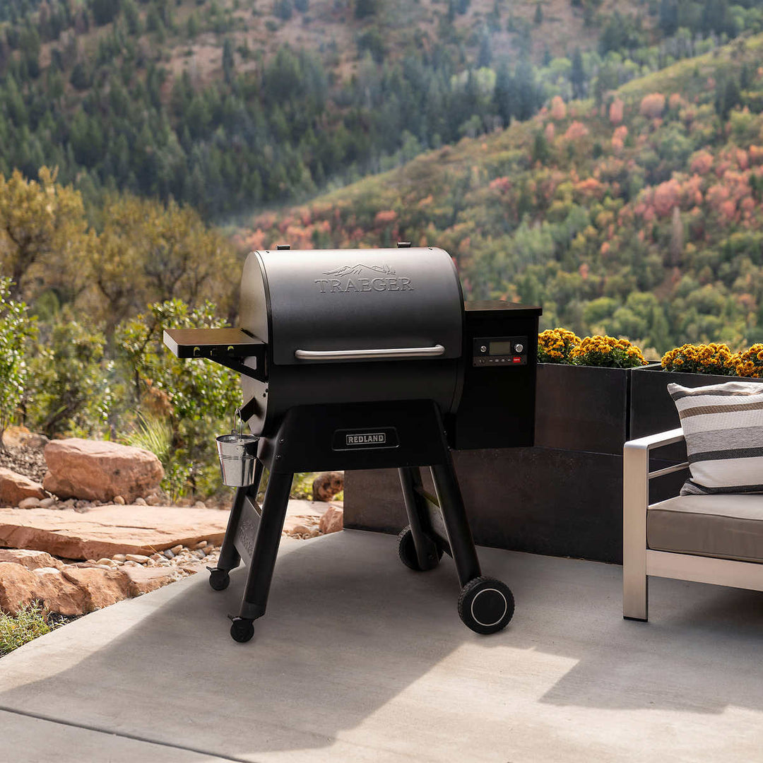 Traeger - BBQ au bois Redland 650 avec D2 et Wi-Fi