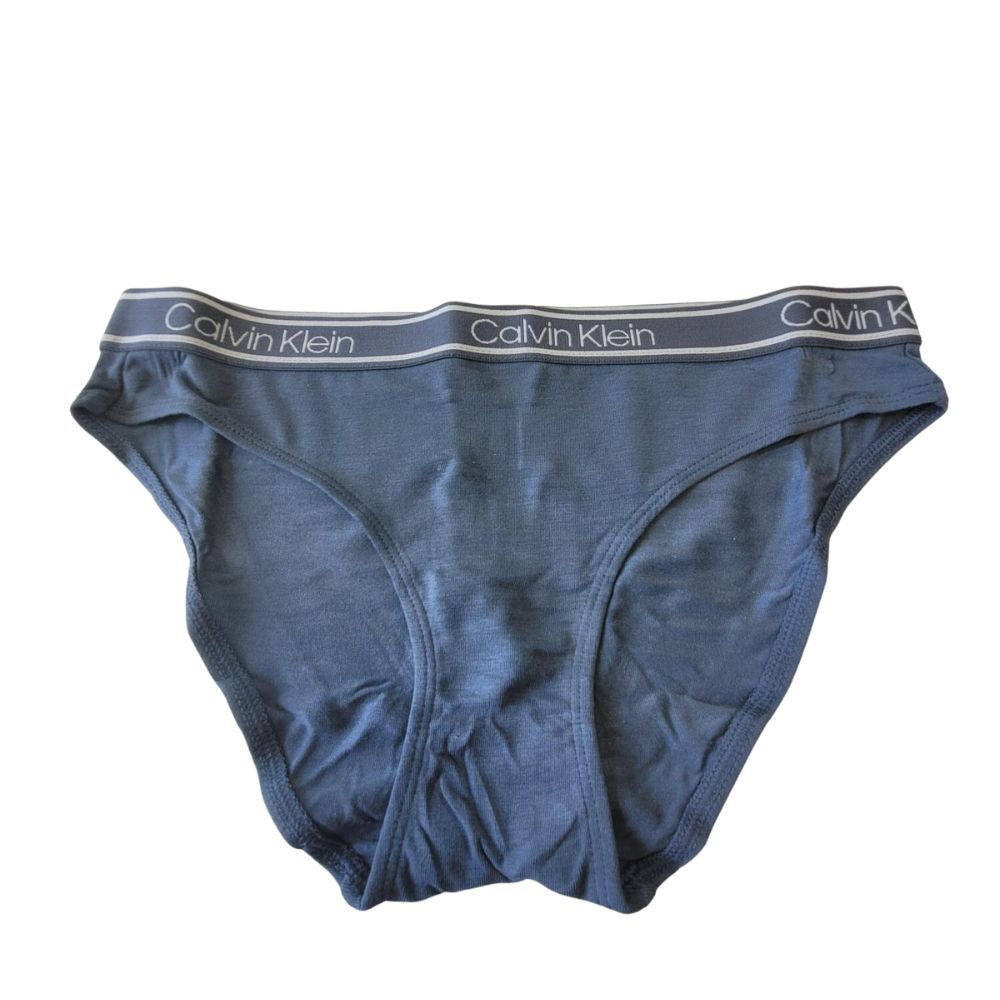Calvin Klein - Women's Underwear 4 Pack – CHAP Aubaines