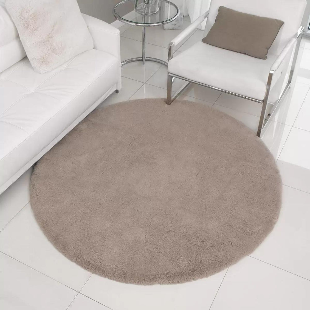 Mon Chateau - Round Faux Fur Rug